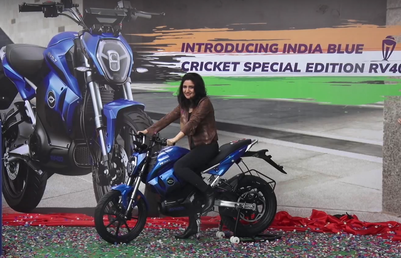 https://electric-vahaninfo.com/revolt-rv400-cricket-world-cup-special-edition-electric-bike-unveiled/